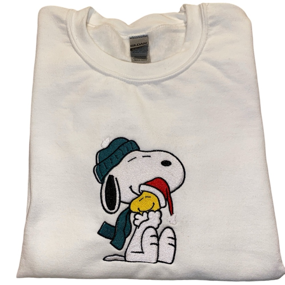 Peanuts Snoopy & Woodstock Christmas embroidered pullover sizes small, medium